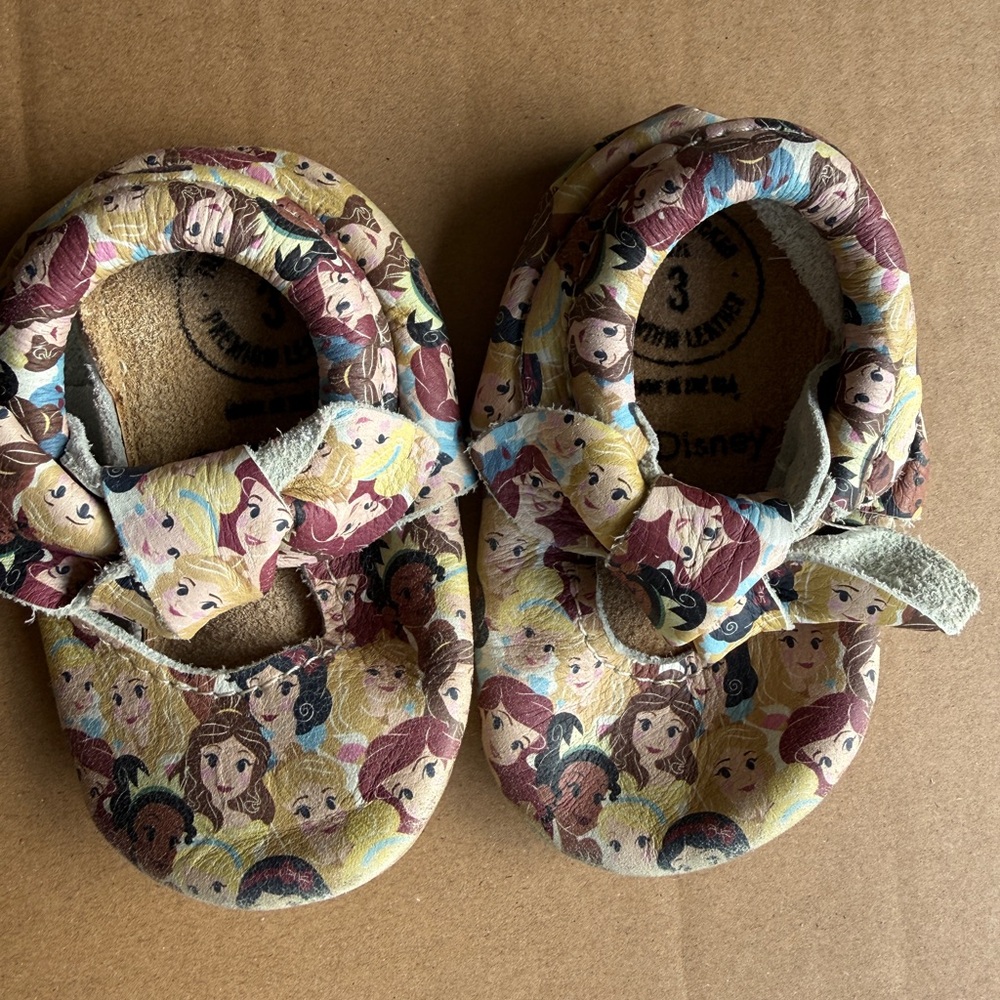 Freshly Picked Disney Princess Moccasins Size 3